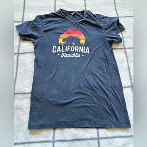 Men’s T-Shirt size Medium